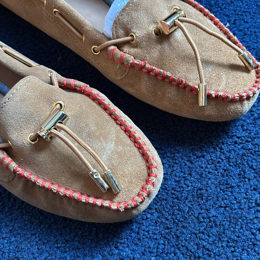 Tory Burch brown suede moccasins sz 10 w/ box - Picture 2 of 8